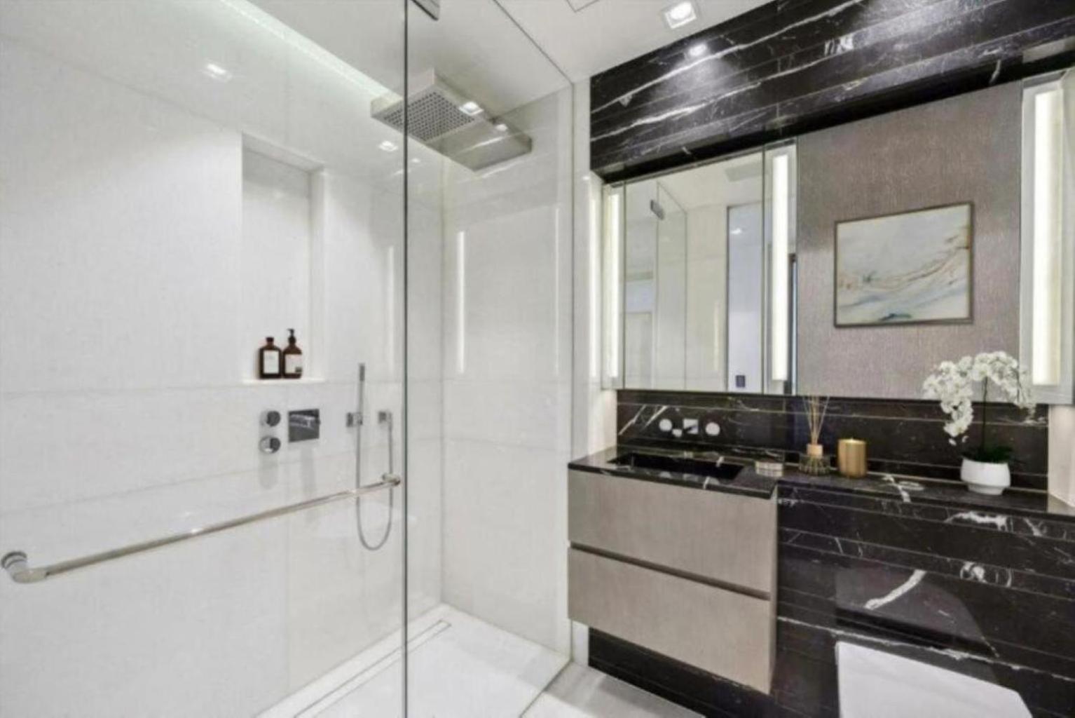 5 Million Pound Luxury Penthouse Tower Bridge Sleeps 8 Private Jacuzzi Appartamento